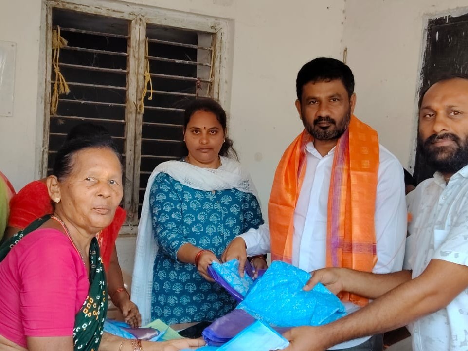 ‘ప్రభుత్వ పథకాలను సద్వినియోగం చూసుకోవాలి’