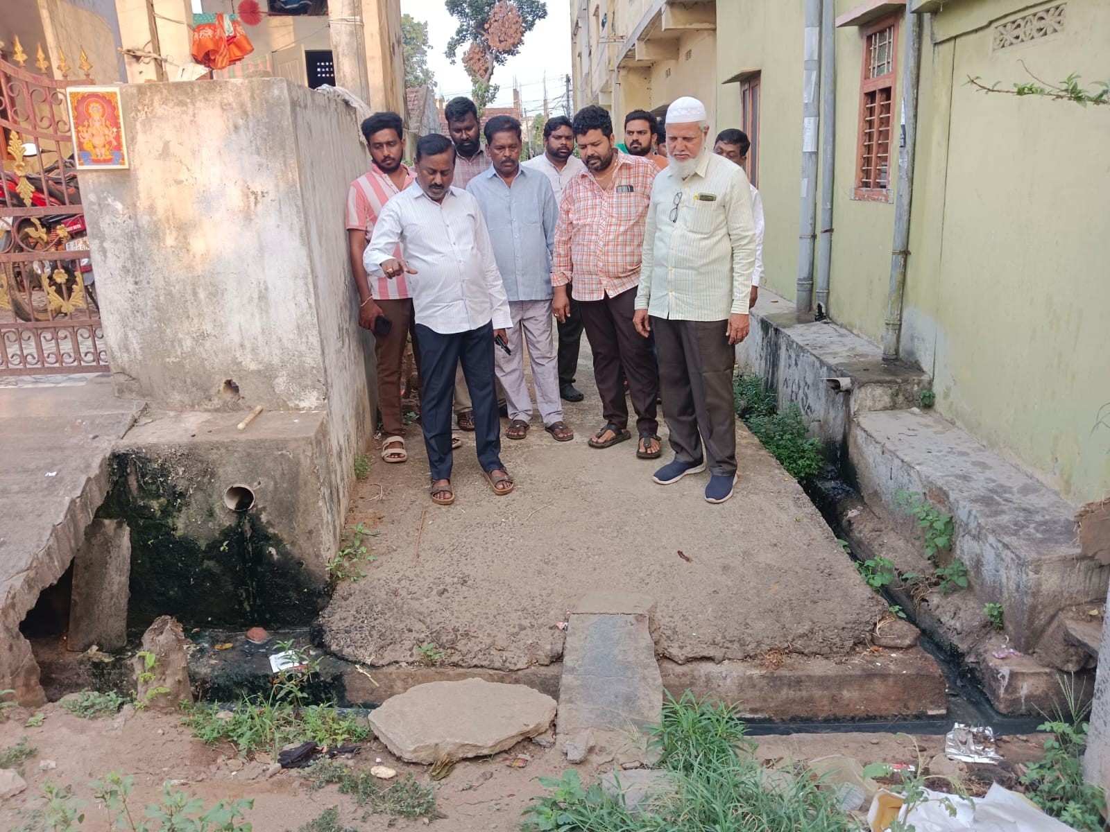 జంగారెడ్డిగూడెంలో పర్యటించిన కమిషనర్