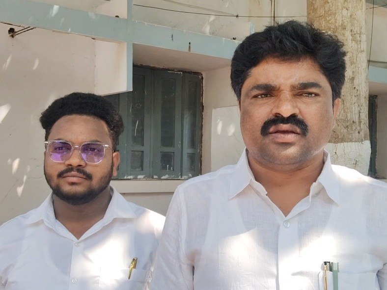 సంతపాలెంను సందర్శించిన ఎస్సీ కమిషన్ సభ్యులు