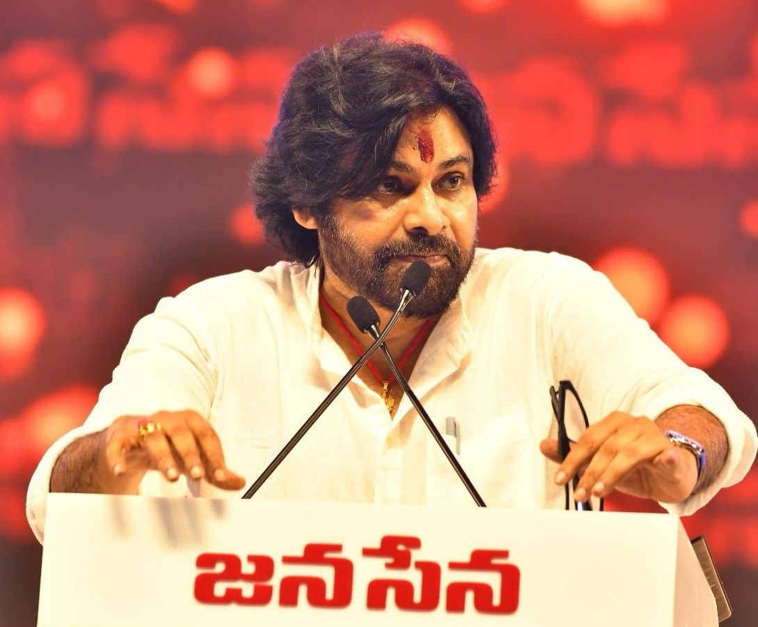 కాంగ్రెస్ నాయకులకు పవన్ వార్నింగ్