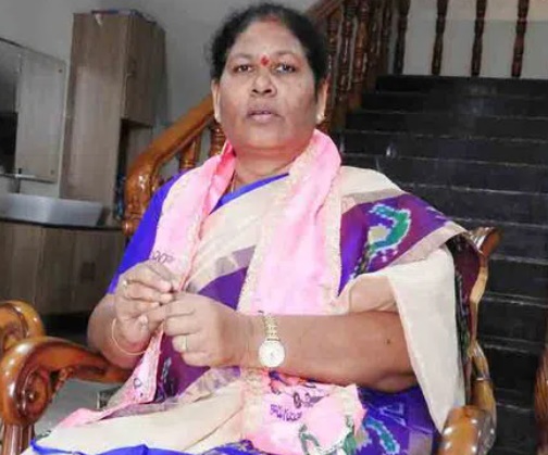 సీఎం సభలో నాకు అవమానం: కోవాలక్ష్మీ