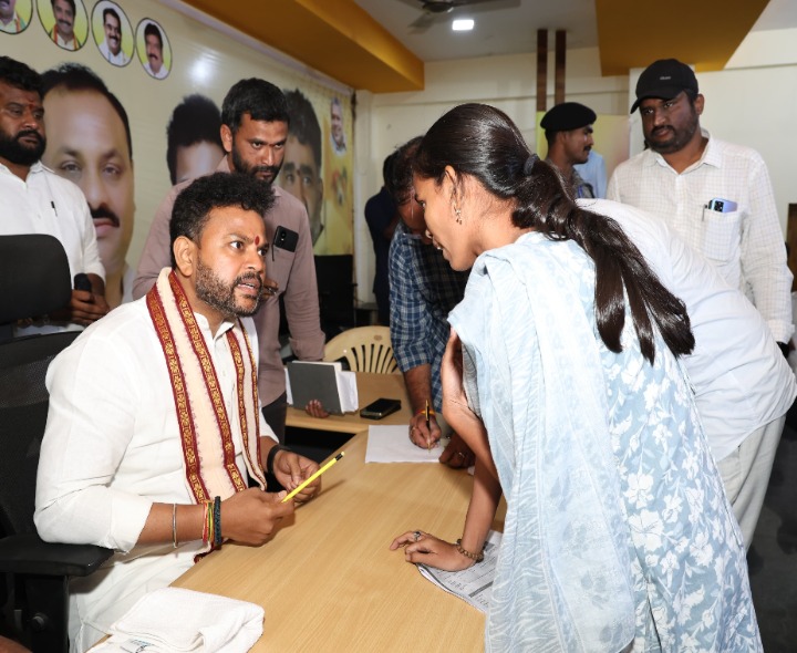 ప్రజా సమస్యల పరిష్కారానికే ప్రజా దర్బార్: కేంద్రమంత్రి