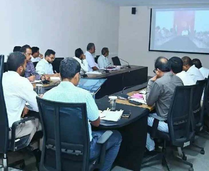 గ్రామ, వార్డు సభలను విజయవంతంచేయాలి: కలెక్టర్