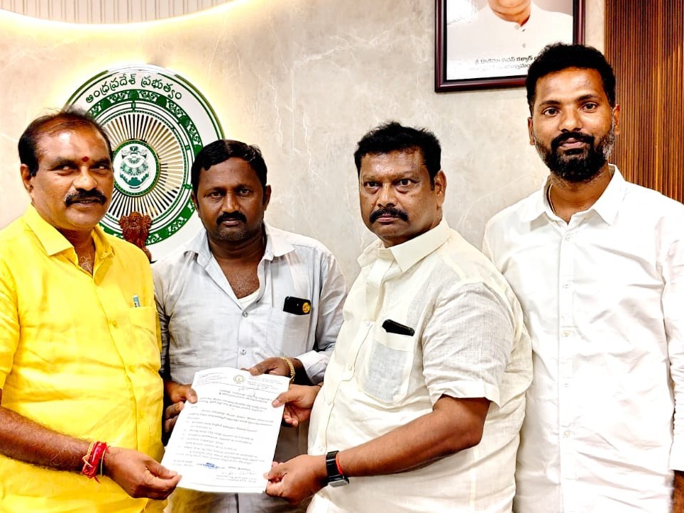 ‘పెండింగ్ పనుల పూర్తికి నిధులు మంజూరు చేయండి’