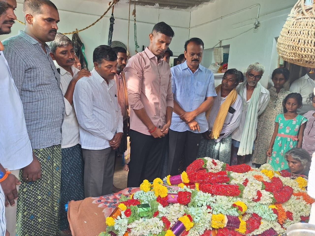 మావటూరులో వైసీపీ కార్యకర్త మృతి