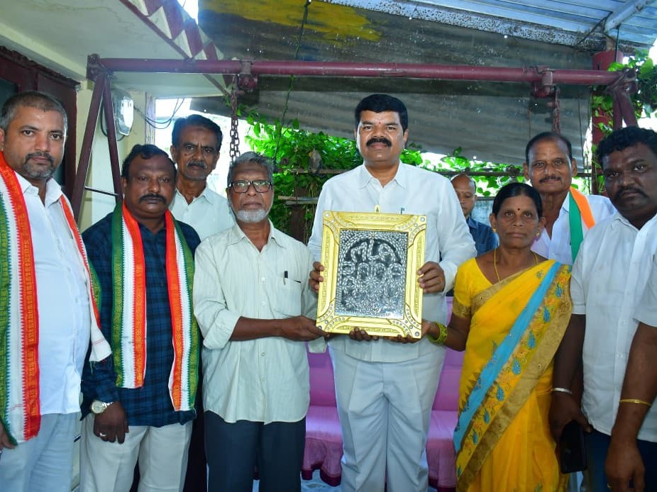 సంక్షేమం కోసం నిరంతరం కృషి చేస్తున్న ఎమ్మెల్యే