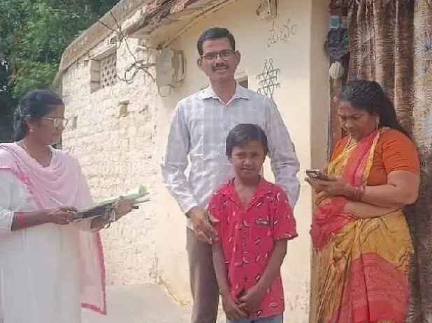 మండల కేంద్రంలో బడిబాట కార్యక్రమం