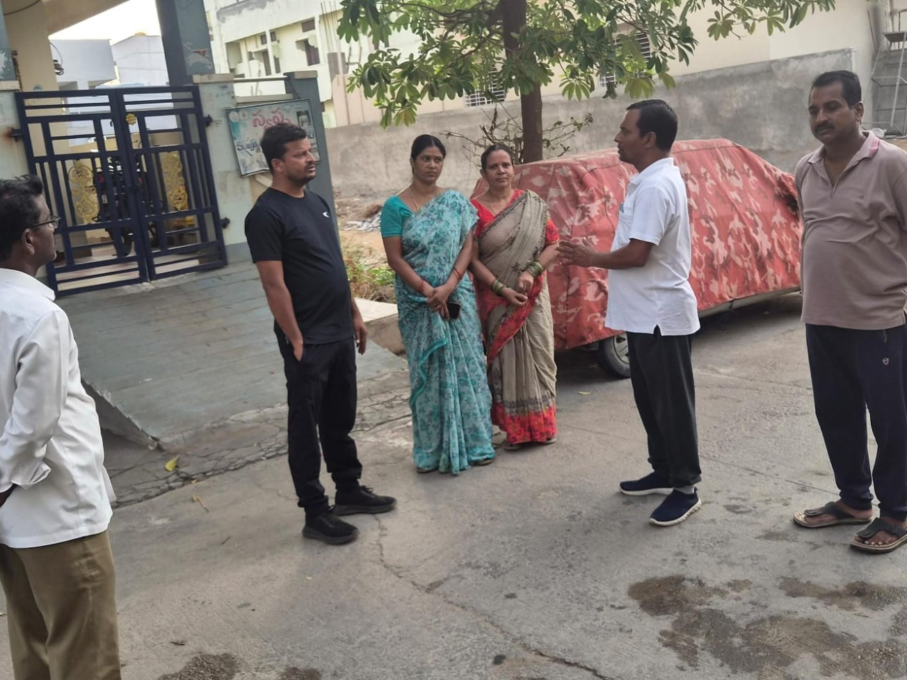 3వ వార్డులో పర్యటించిన కమిషనర్