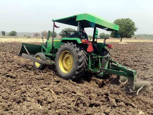 వానాకాల సాగుకు రైతుల సన్నాహాలు ప్రారంభం