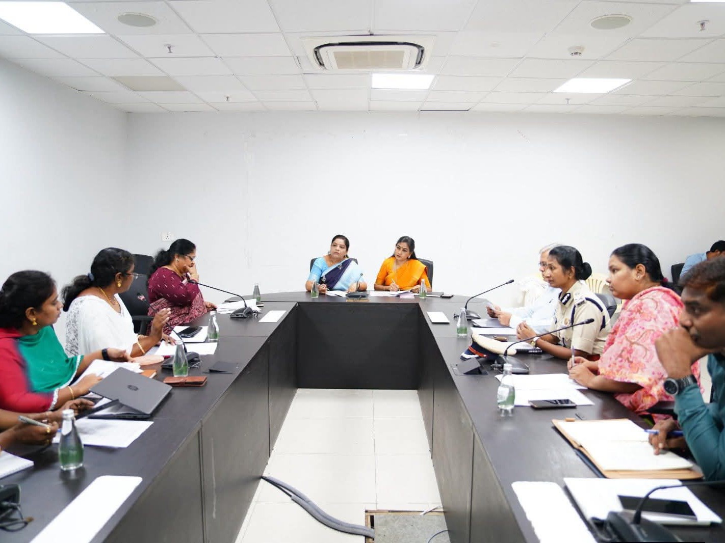 ‘మహిళలు, చిన్నారుల భద్రతపై సమీక్ష’