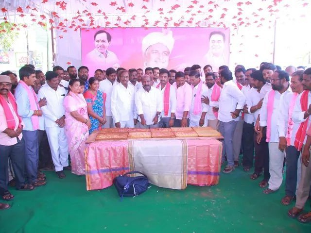 నకిరేకల్‌లో హరీష్ రావు జన్మదిన వేడుకలు