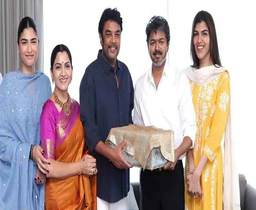 సీఎం విజ‌య్‌ను కలిసిన ఖుష్బూ దంపతులు