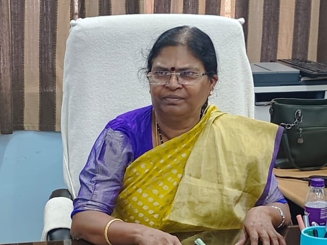 రీ-ఆక్షన్‌లో విక్రయించనున్న పాత వాహనాలు