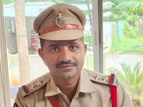 ఆరుగురు పేకాటరాయుళ్ల అరెస్ట్