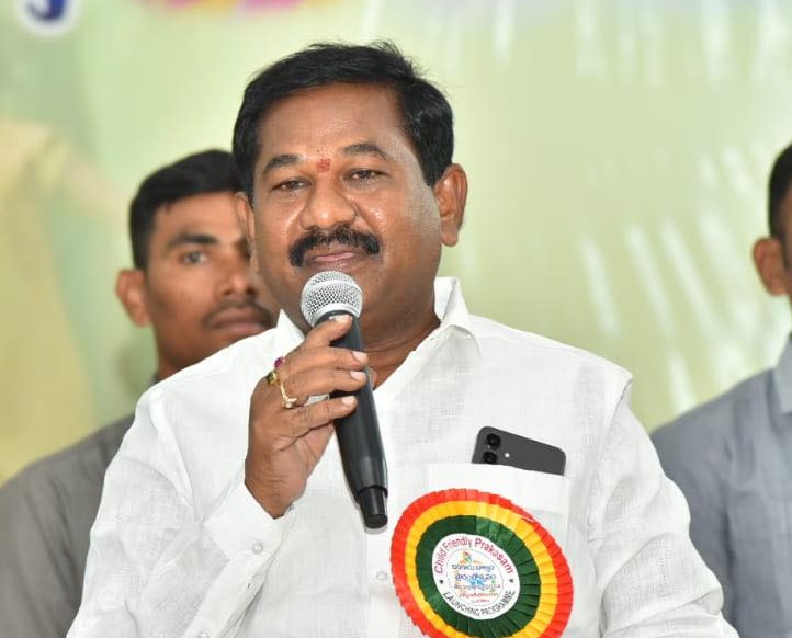 వైసీపీ నిరసనలు చేయడం సిగ్గుచేటు: మంత్రి