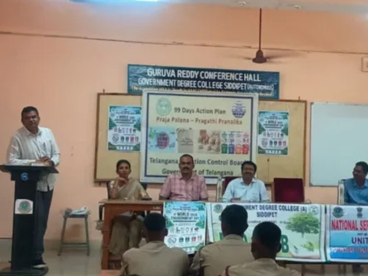‘ప్లాస్టిక్ స్థానంలో వస్త్ర సంచులు, జూట్ బ్యాగులను వాడాలి’