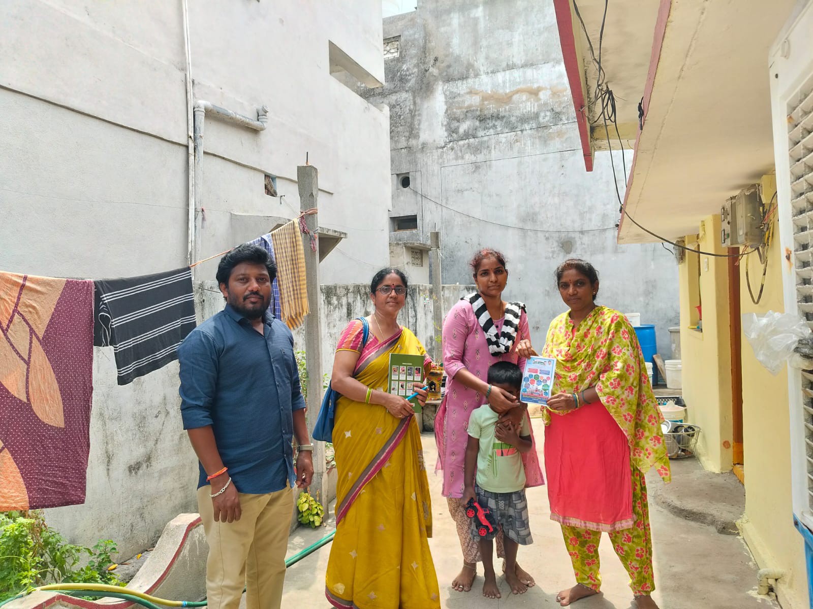 ‘బడీడు పిల్లలను ప్రభుత్వ పాఠశాలల్లో చేర్పించాలి’