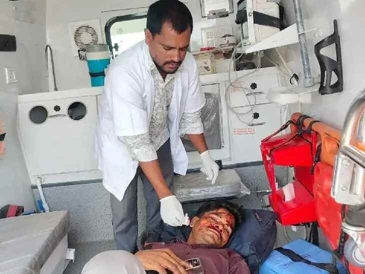 అంచన్‌పల్లి వద్ద లారీ–బైక్ ఢీ