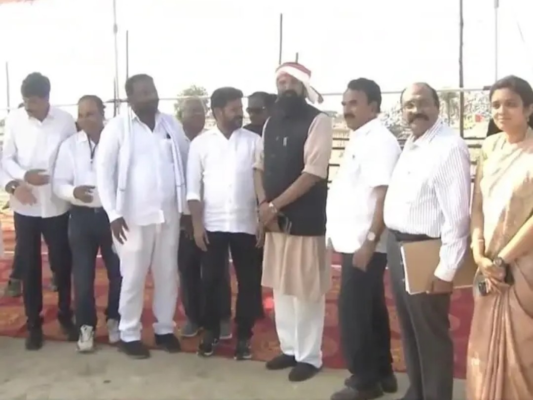 జిల్లాకు చేరుకున్న సీఎం