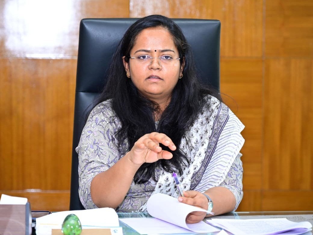 బడి బాటను సమర్థవంతంగా నిర్వహించాలి: కలెక్టర్