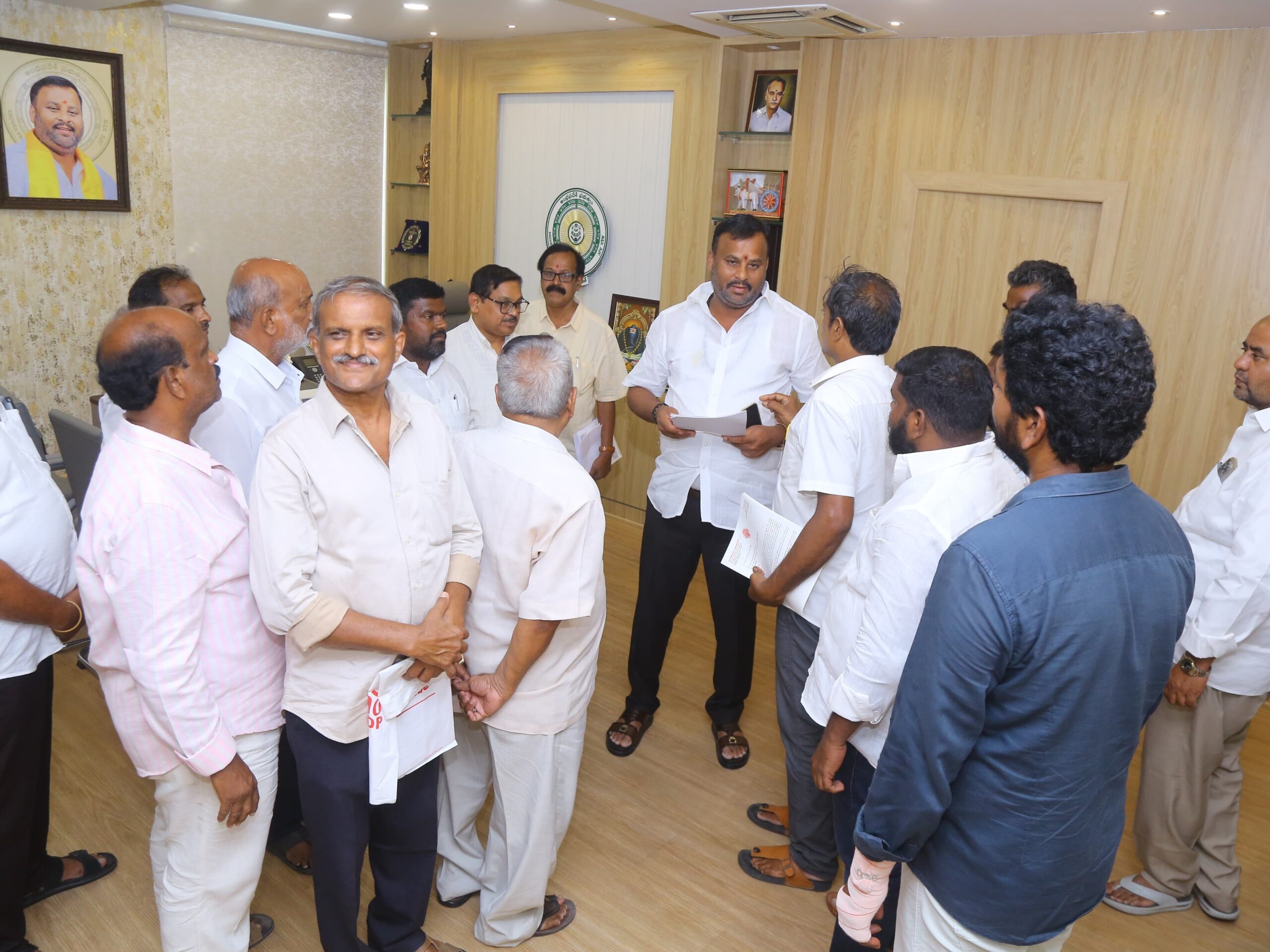 వచ్చిన ప్రతి వినతిని పరిశీలిస్తాం: మంత్రి రాంప్రసాద్ రెడ్డి