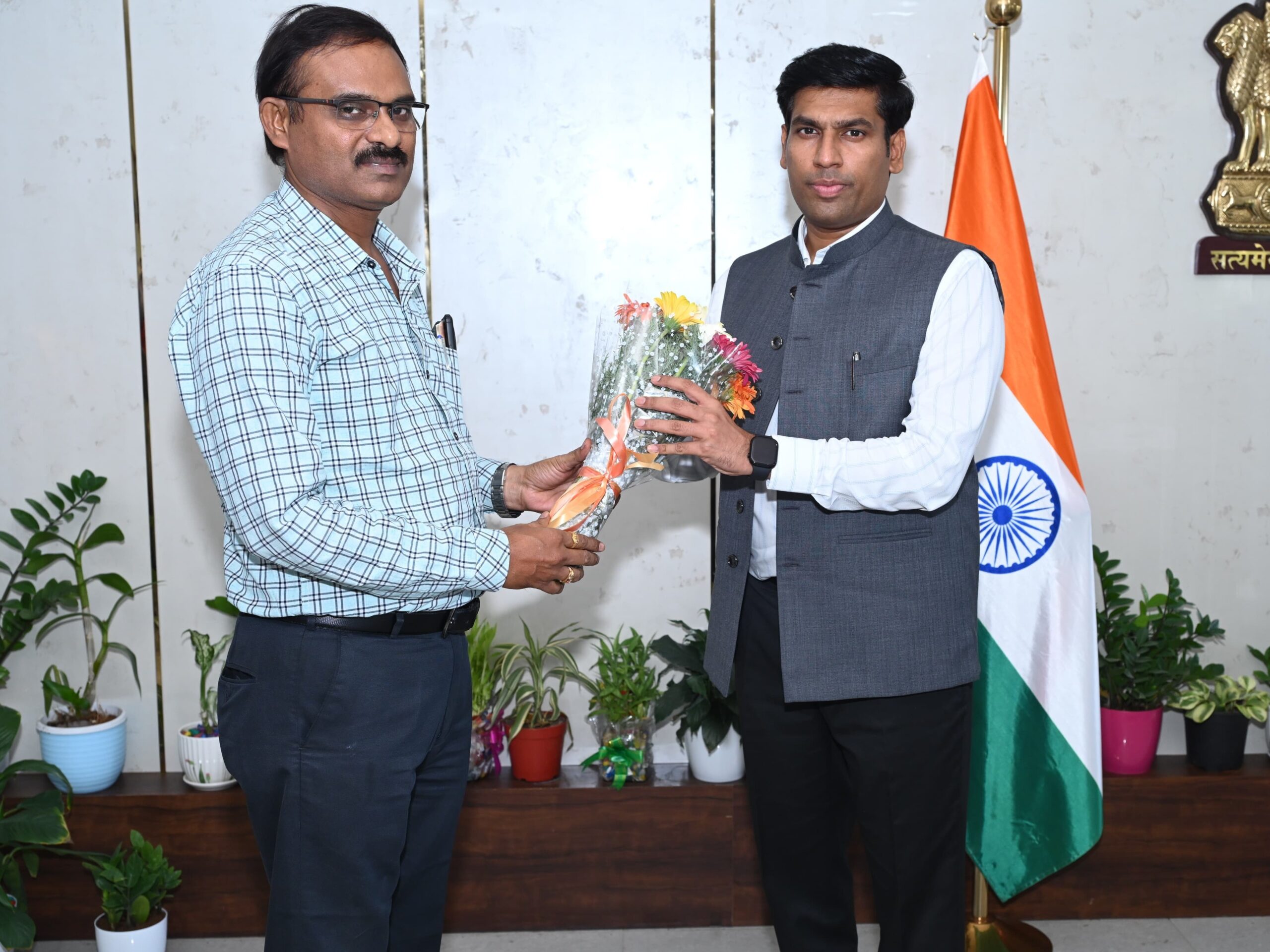 తిరుపతి డీసీవోగా సురేష్ కుమార్ బాధ్యతలు