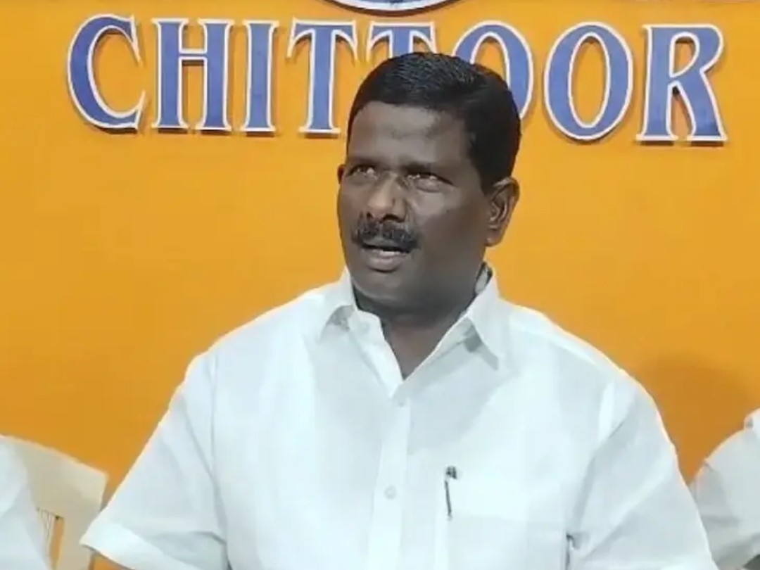 ‘ఆ స్థాయి నారాయణ స్వామికి లేదు’