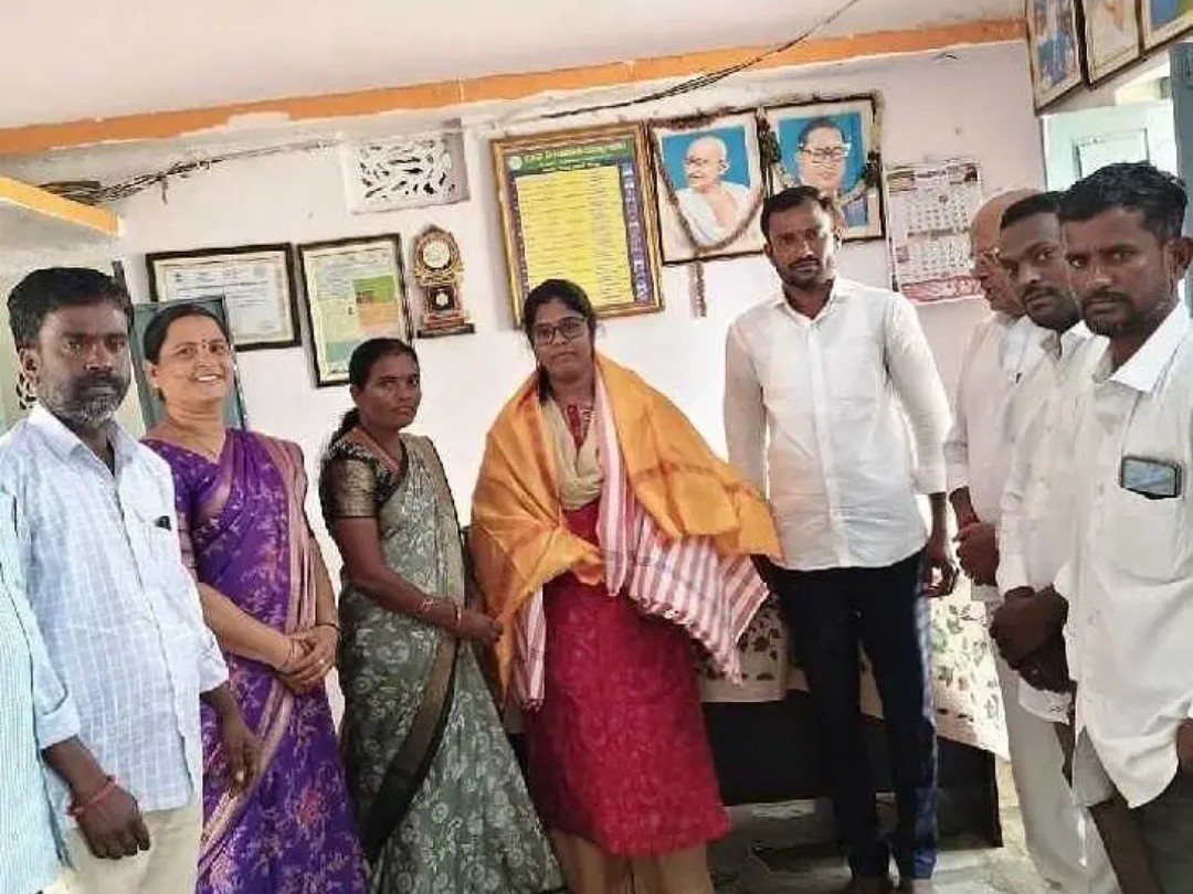 సిద్దన్నపేట కార్యదర్శిగా అనిత బాధ్యతలు