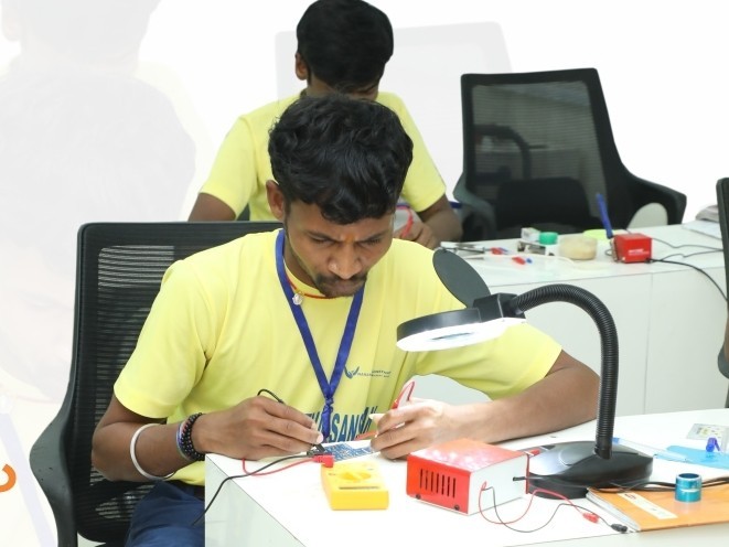 దివ్యాంగులకు స్వయం ఉపాధి శిక్షణ కోర్సు