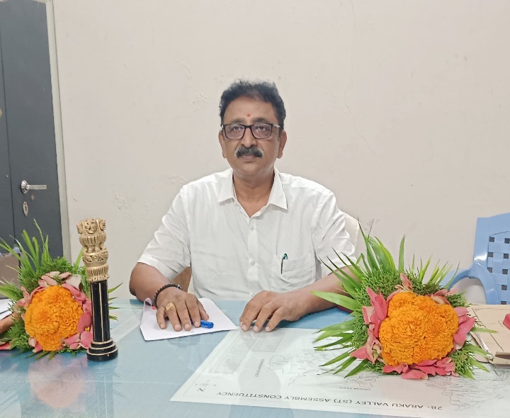 అరకులోయ నూతన తహసీల్దార్‌గా రాజా శ్రీధర్