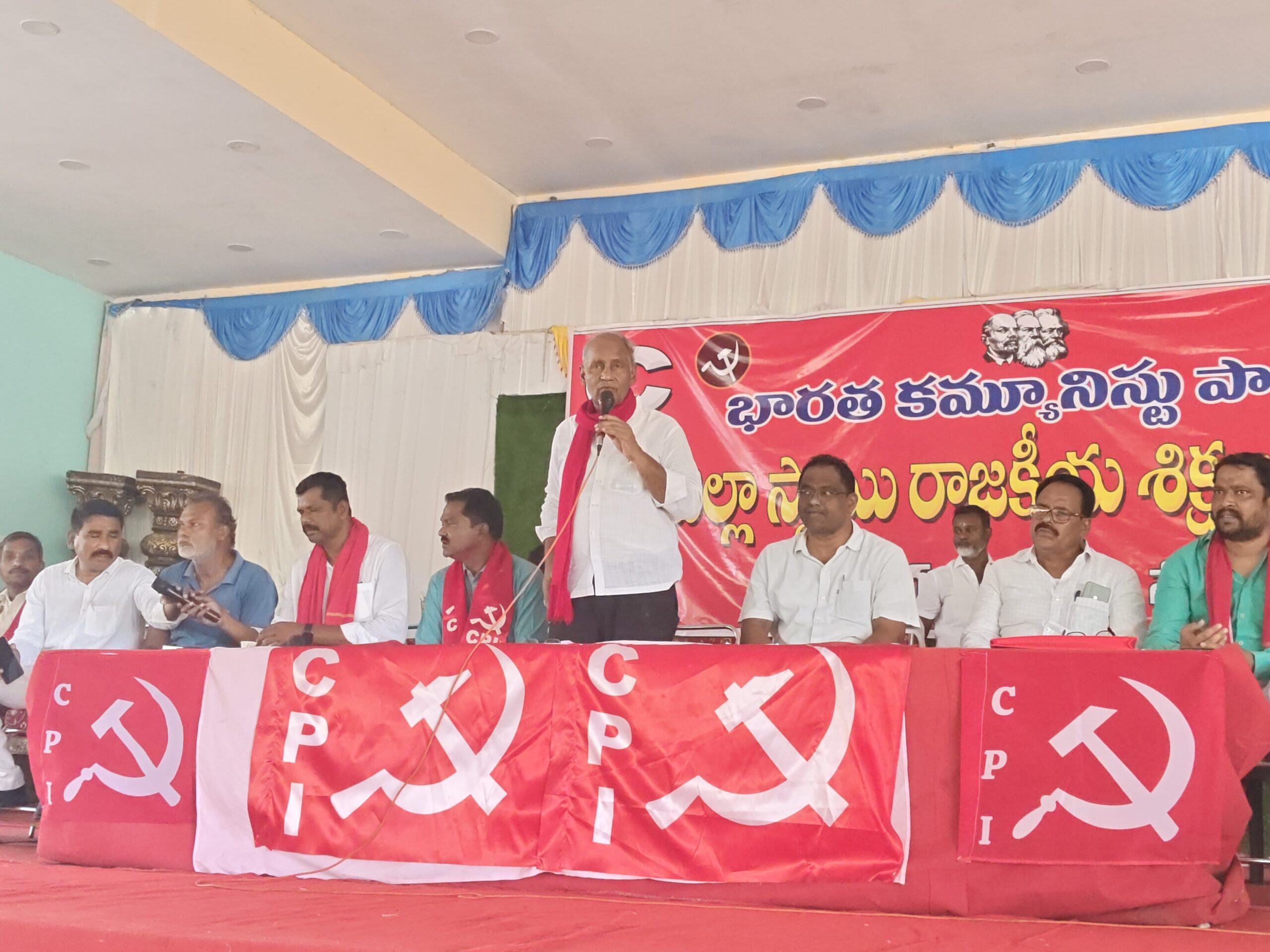 ప్రజల కోసమే సీపీఐ పోరాటం: ఎమ్మెల్యే